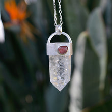 Cargar imagen en el visor de la galería, Punta cuarzo hielo y cuarzo strawberry