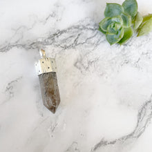 Cargar imagen en el visor de la galería, Cuarzo turmalinado Maca
