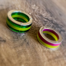 Cargar imagen en el visor de la galería, Anillos de plata con acrílico
